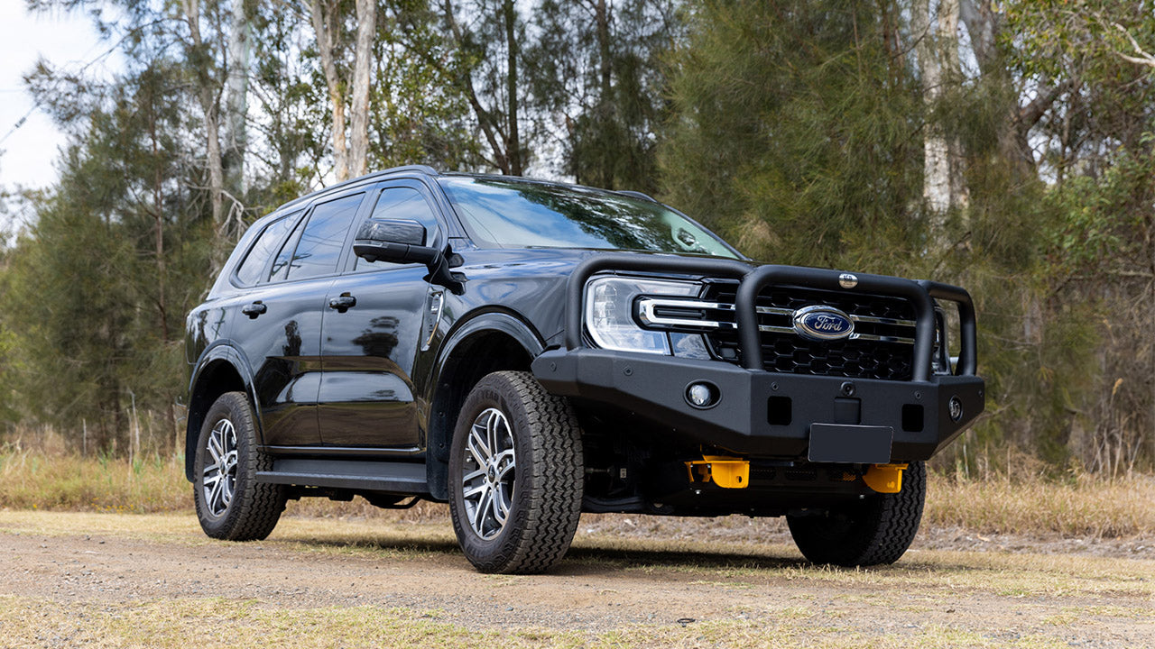 Ford everest with triple hoop bullbar